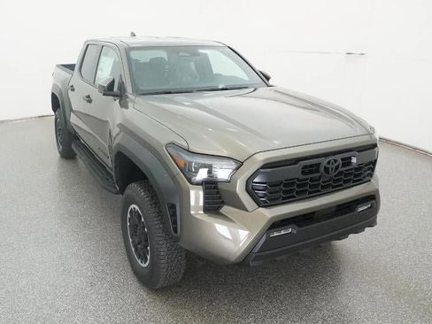 New 2025 Toyota Tacoma TRD Off-Road image 14