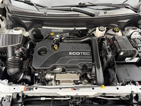 Used 2022 Chevrolet Equinox LT image 24