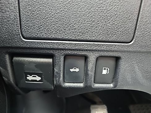 Used 2018 Lexus ES 350 w/ Luxury Package w/Wood Trim image 10