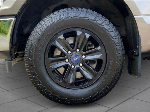 Certified 2018 Ford F150 XLT AWD/4WD image 11