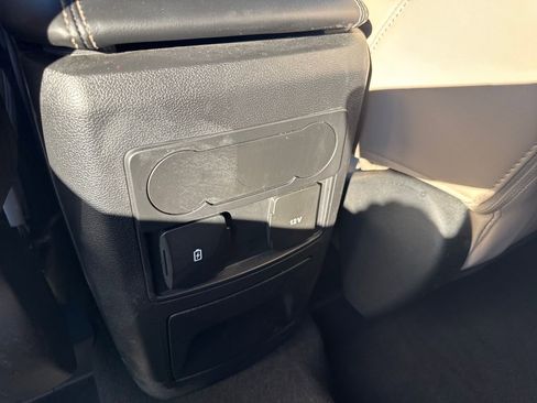 Used 2023 Ford Explorer XLT w/ Equipment Group 202A image 23