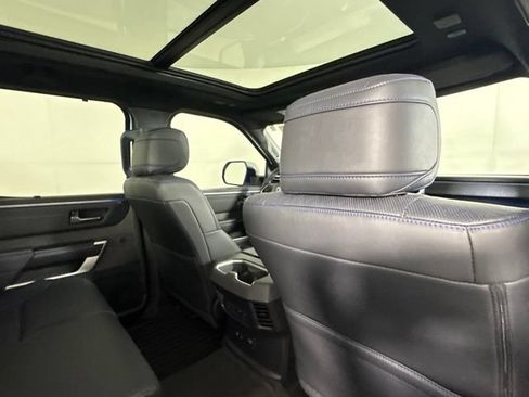 Used 2023 Toyota Tundra Platinum AWD/4WD image 29