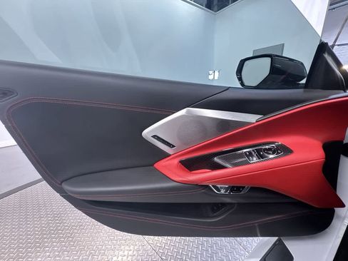 Used 2021 Chevrolet Corvette Stingray Premium Cpe w/ Z51 Performance Package image 32