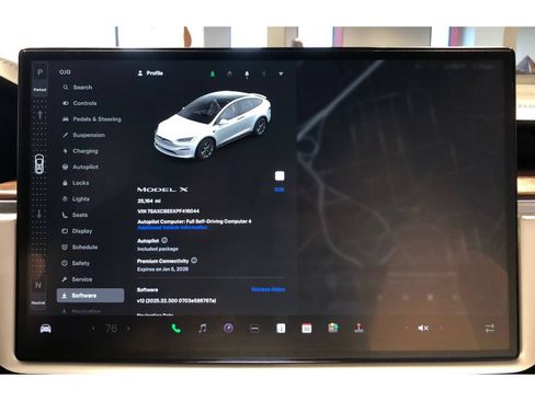 Used 2023 Tesla Model X image 29