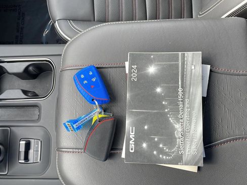 Used 2024 GMC Sierra 1500 AT4X w/ AT4X AEV Edition image 22