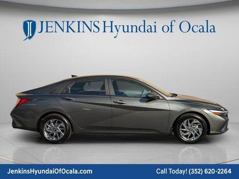New 2026 Hyundai Elantra Sport FWD image 2