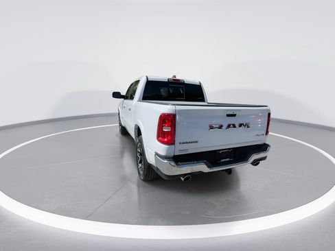 Used 2025 RAM 1500 Laramie AWD/4WD image 15