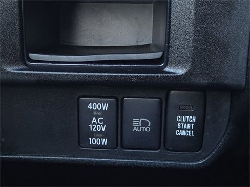 Used 2019 Toyota Tacoma TRD Sport image 25