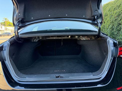 Used 2025 Nissan Sentra SV image 29