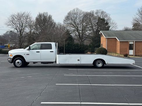 Used 2012 RAM 3500 SLT image 2