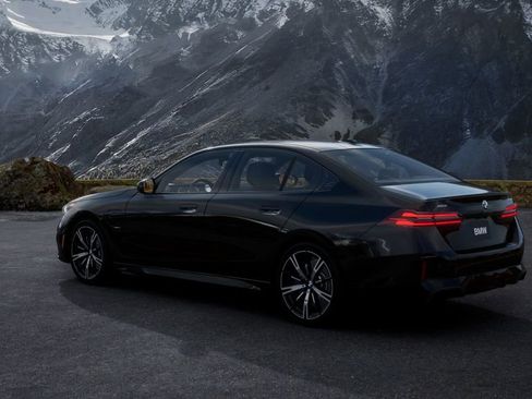 New 2027 BMW 550e xDrive AWD/4WD image 29