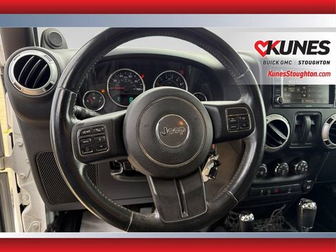Used 2013 Jeep Wrangler Sahara w/ Dual Top Group AWD/4WD image 14