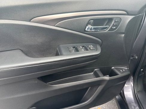 Certified 2022 Honda Pilot Special Edition image 9