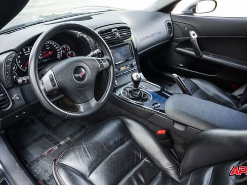 Used 2009 Chevrolet Corvette Z06 w/ Preferred Equipment Group RWD image 2