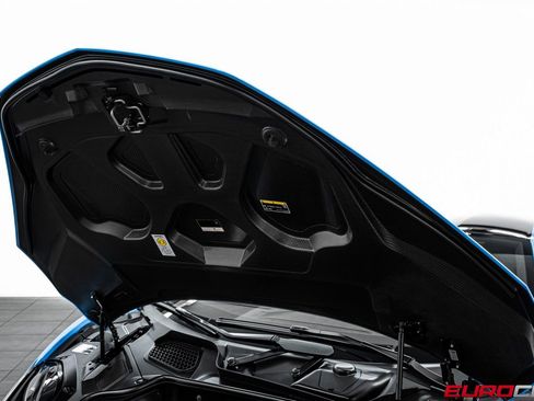 Used 2025 Lamborghini Revuelto image 11