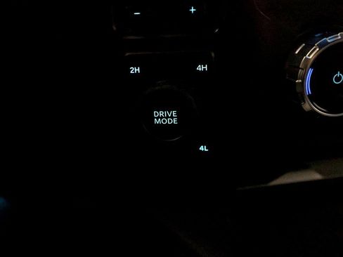 Used 2025 Ford F450 Platinum image 33