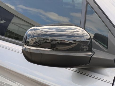 Used 2022 Honda Pilot Sport image 12