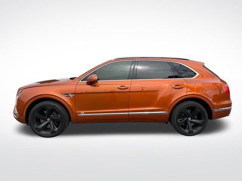 Used 2017 Bentley Bentayga image 3