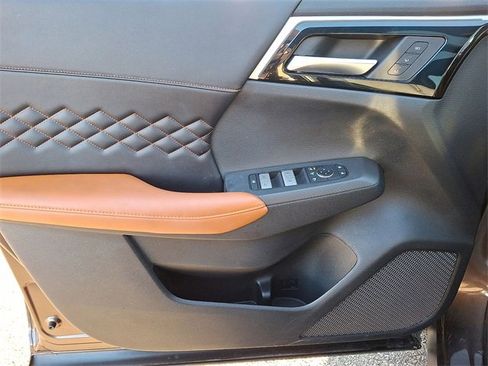 Used 2022 Mitsubishi Outlander SEL image 10