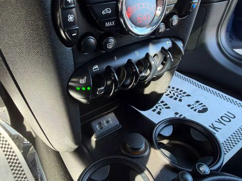 Used 2013 MINI Cooper Hardtop image 17