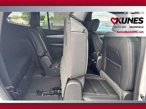 New 2026 Buick Enclave Sport Touring w/ LPO, Floor Liner Package image 51