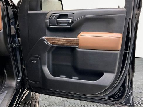 Used 2019 Chevrolet Silverado 1500 High Country w/ High Country Premium Package AWD/4WD image 30