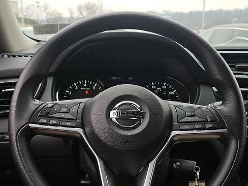 Certified 2019 Nissan Rogue S image 18