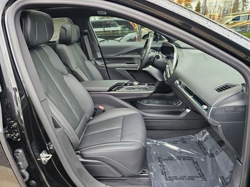 New 2026 Cadillac Lyriq Signature Sport image 11