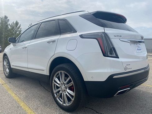 Used 2023 Cadillac XT5 Sportv w/ Technology Package image 6