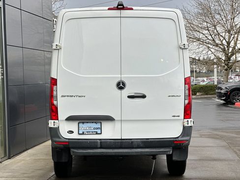 Used 2020 Mercedes-Benz Sprinter 144 Cargo image 4