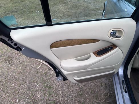 Used 2005 Jaguar S-TYPE 3.0 image 19