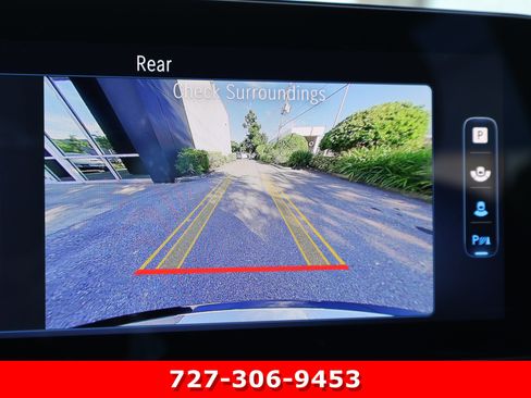 Certified 2024 Mercedes-Benz GLB 250 4MATIC w/ Driver Assistance Package image 4