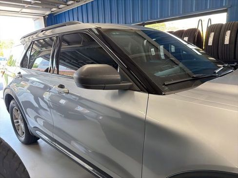 Used 2022 Ford Explorer XLT RWD image 8