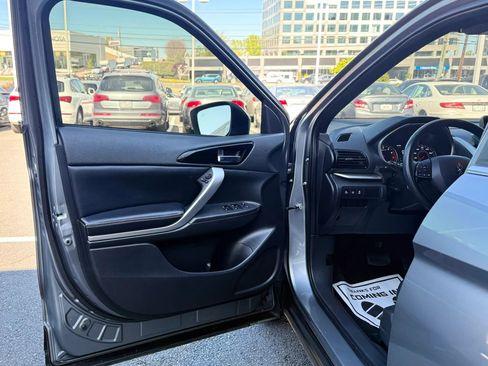 Used 2022 Mitsubishi Eclipse Cross SEL AWD/4WD image 8