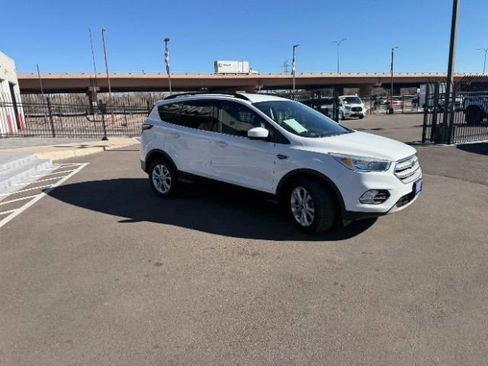 Used 2018 Ford Escape SE w/ SE Sync 3 Package image 23
