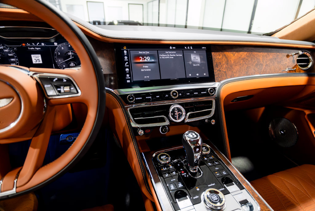 Used 2023 Bentley Flying Spur W12 AWD/4WD image 55