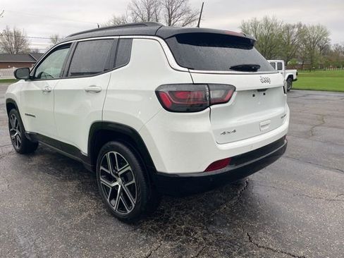 Used 2024 Jeep Compass Limited w/ Elite Group AWD/4WD image 2
