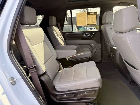 Used 2023 Chevrolet Tahoe LT w/ Luxury Package image 40