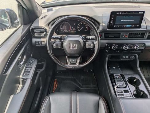 Used 2024 Honda Pilot TrailSport image 16