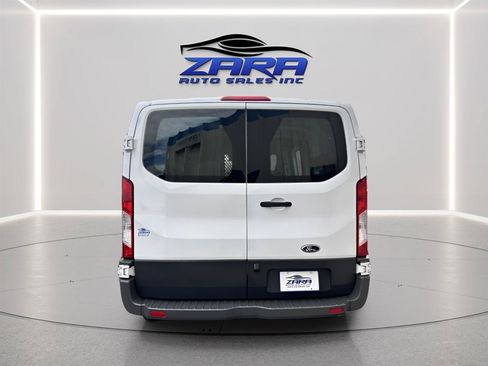 Used 2017 Ford Transit 250 130 Low Roof w/ Exterior Upgrade Package RWD image 5
