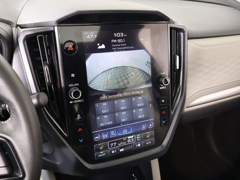 Used 2025 Subaru Forester Premium image 6