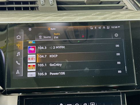 Certified 2023 Audi e-tron Premium Plus w/ Premium Plus Package image 15