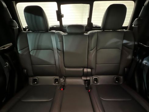 Certified 2025 Jeep Gladiator Rubicon image 24