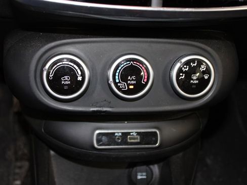 Used 2016 FIAT 500X Pop image 29