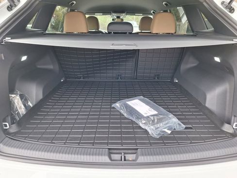 New 2026 Volkswagen Atlas Cross Sport SE image 25