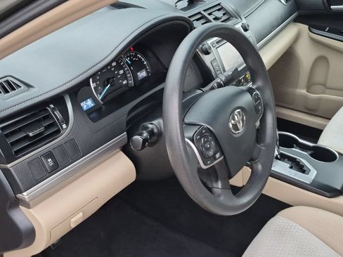 Used 2012 Toyota Camry LE FWD image 10