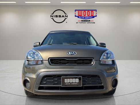 Used 2013 Kia Soul + w/ Audio Pkg FWD image 6