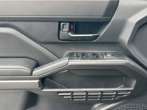 New 2026 Toyota Tacoma SR5 image 10