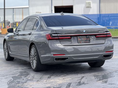 Used 2020 BMW 750i xDrive w/ Executive Package AWD/4WD image 11