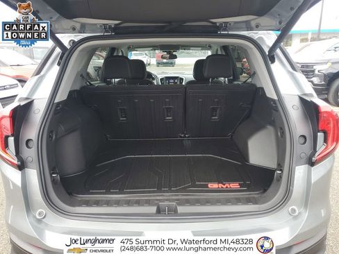 Used 2023 GMC Terrain SLE w/ Driver Convenience Package image 26